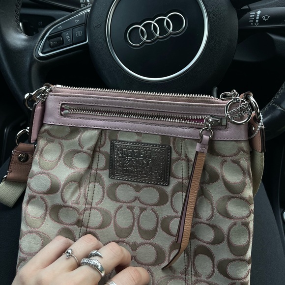 Vintage coach purse - Picture 2 of 6